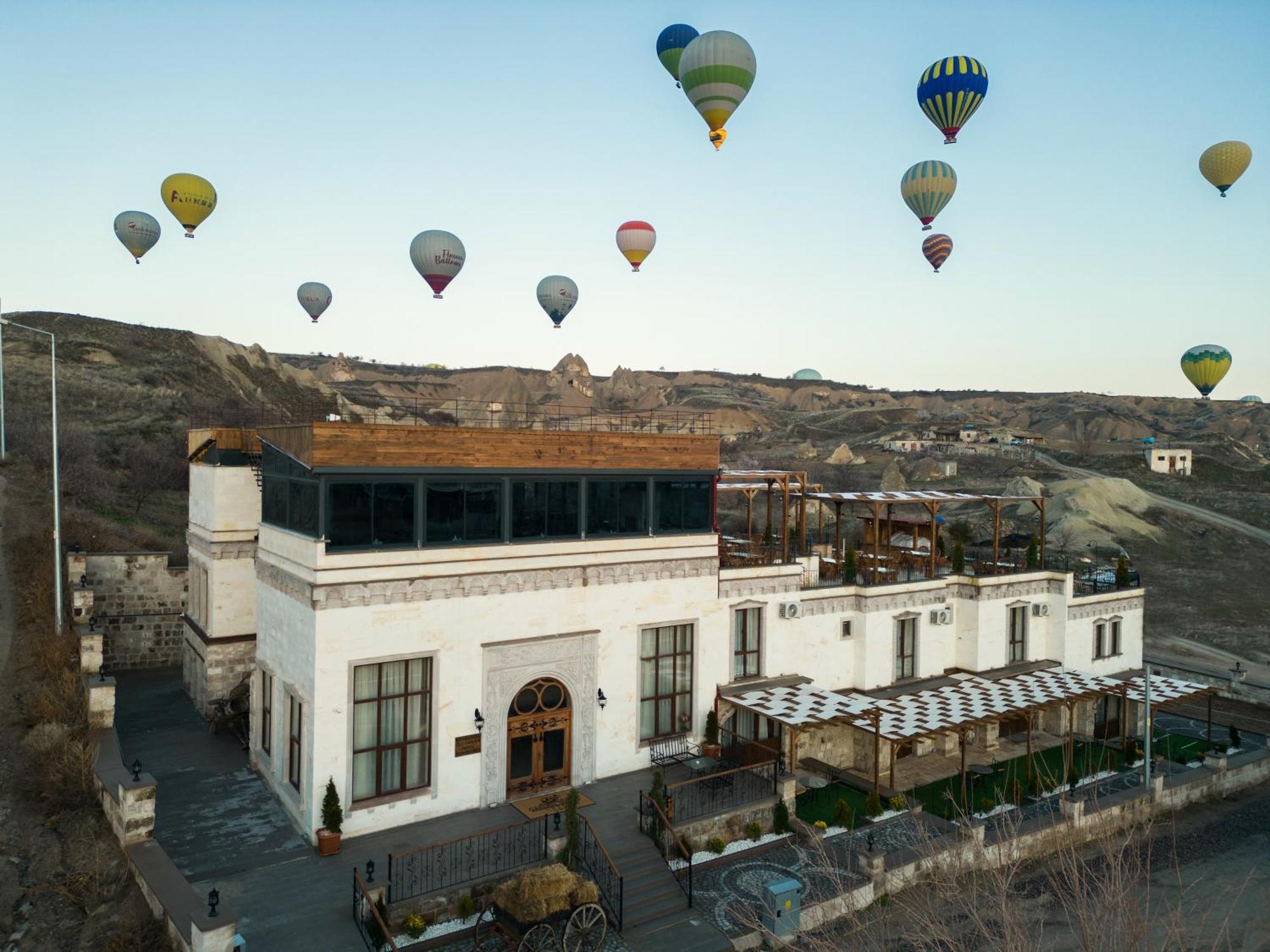Garden Suites Hotel Cappadocia Гьореме Екстериор снимка