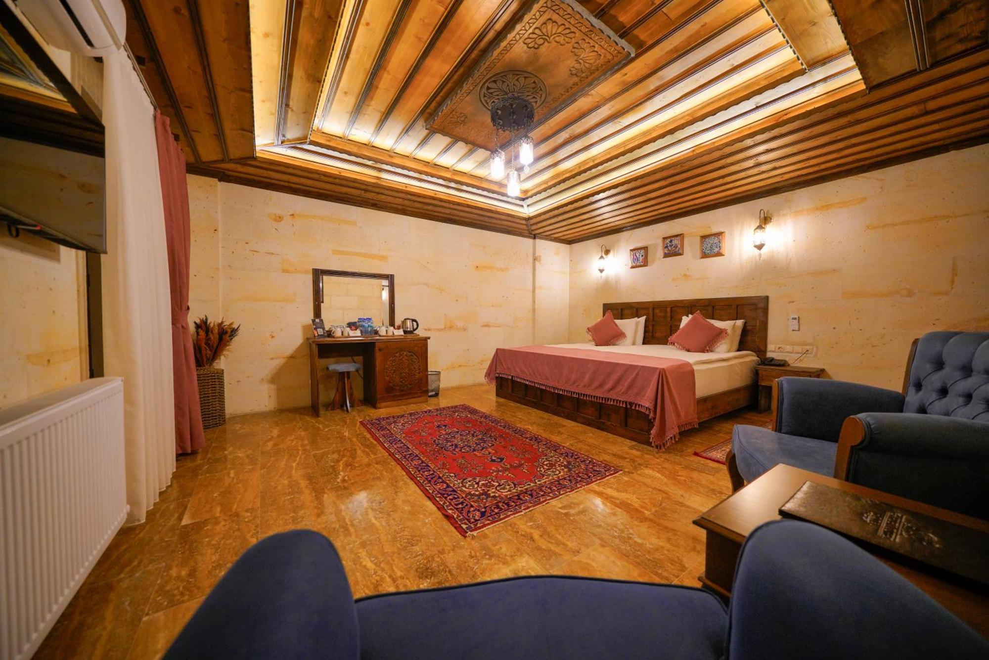 Garden Suites Hotel Cappadocia Гьореме Стая снимка