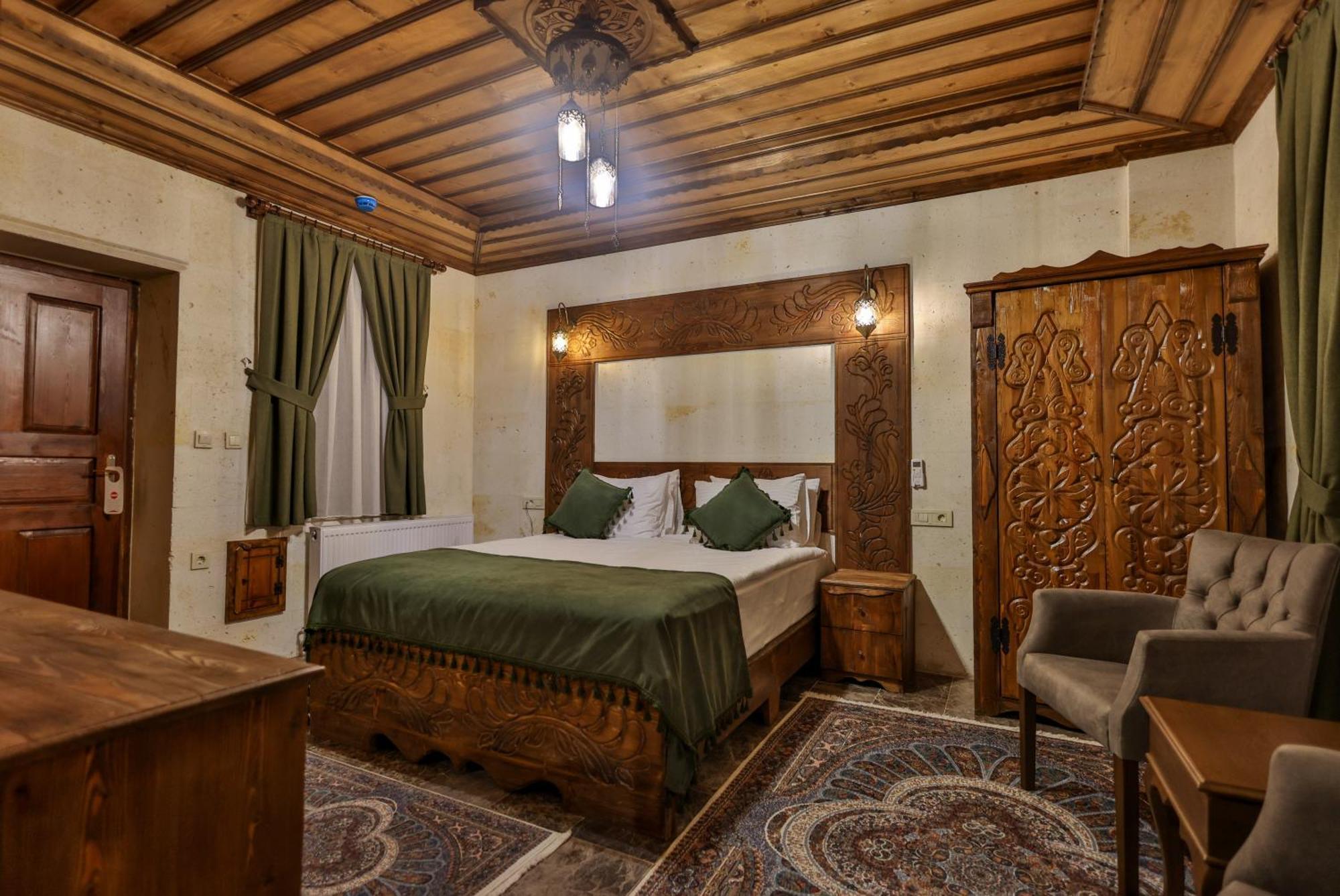 Garden Suites Hotel Cappadocia Гьореме Стая снимка